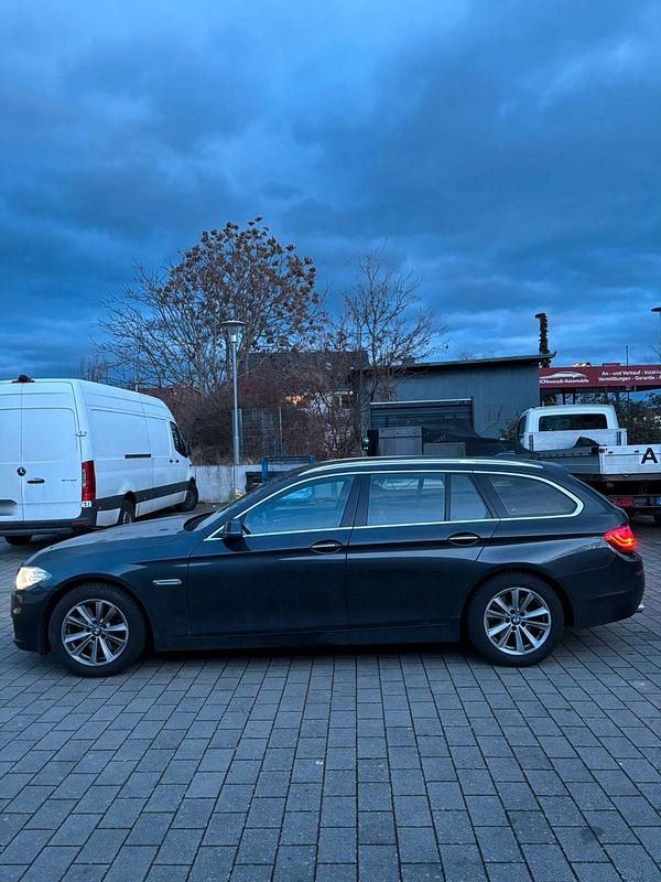 Gebraucht BMW 525 218 PS (160 kW) 2015 Schwarz Kombi