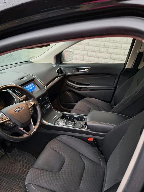 Second-hand Ford Edge 150 CP (110 kW) 2020 Negru SUV