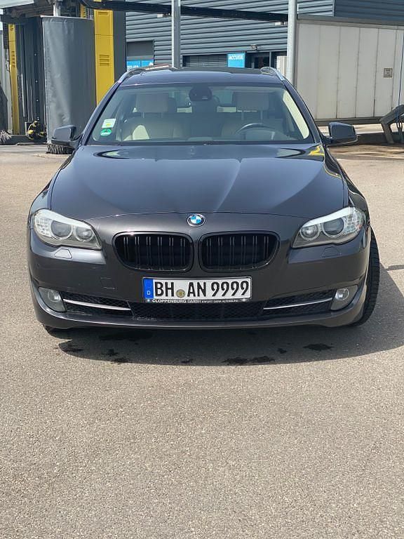 Gebraucht 2011 BMW 520 Kombi | 7.000 € (Superpreis) - Bild 1/4