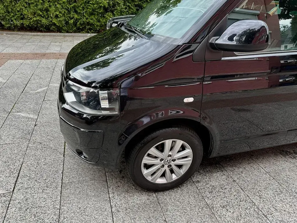 Używany VW T5 179 KM (131 kW) 2012 Czarny Van