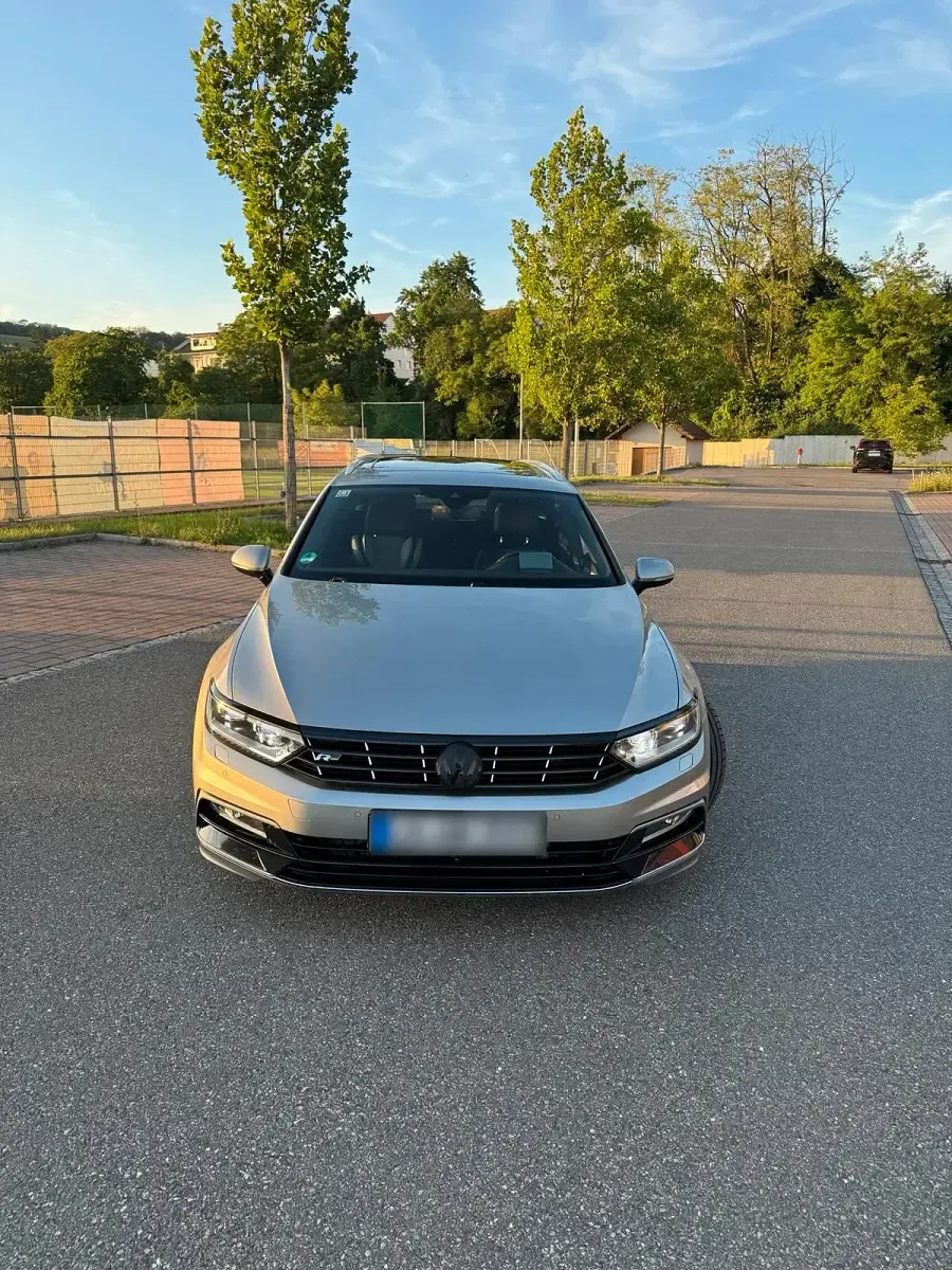 Gebraucht VW Passat 239 PS (175 kW) 2016 Silber Kombi