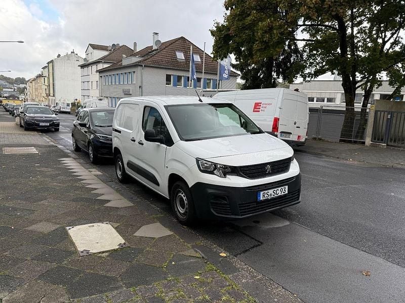 Weiß Gebraucht 2020 Peugeot Partner Van | 9.900 € (Superpreis) - Bild 1/4