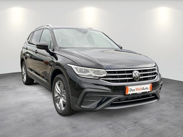 Gebraucht VW Tiguan Move 150 PS (110 kW) 2024 Schwarz SUV