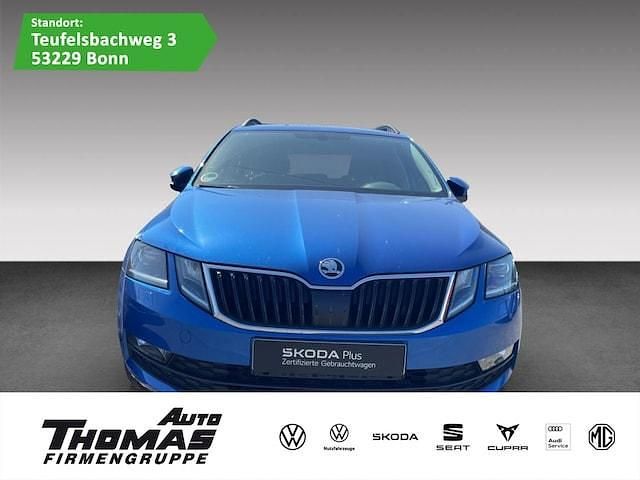 Raceblau metallic Gebraucht 2020 Skoda Octavia Soleil Kombi | 18.880 € (Guter Preis) - Bild 1/1