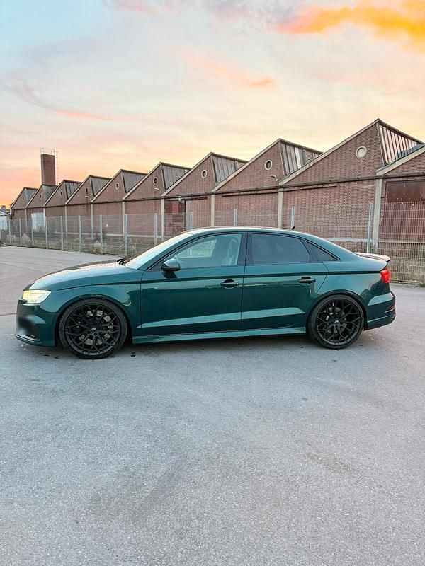 Gebraucht Audi RS3 Ambiente 500 PS (367 kW) 2020 Limousine