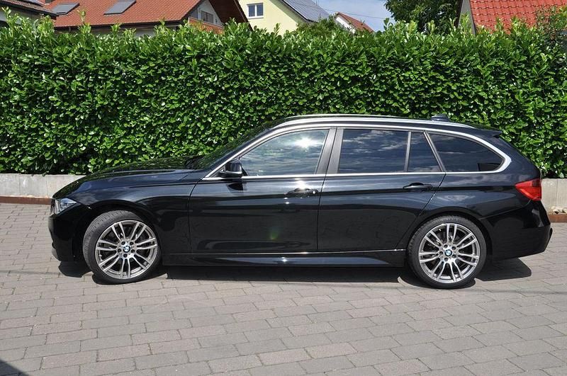 Schwarz Gebraucht 2014 BMW 335 Sport Line Kombi | 16.999 € (Guter Preis) - Bild 1/4