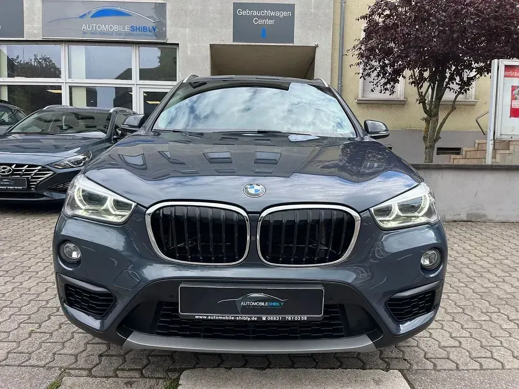 Gebraucht BMW X1 Advantage 192 PS (141 kW) 2019 Grau SUV