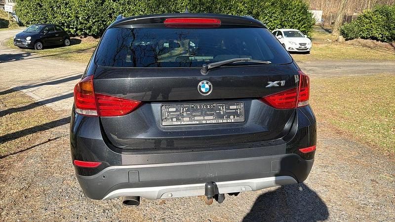 Gebraucht BMW X1 143 PS (105 kW) 2013 Schwarz SUV