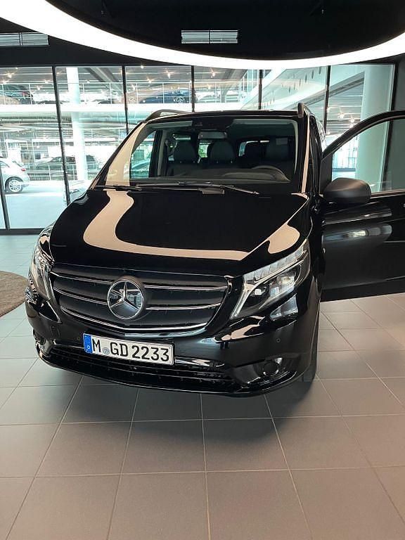 Gebraucht Mercedes V220 Edition 190 PS (139 kW) 2019 Schwarz Van / Kleinbus