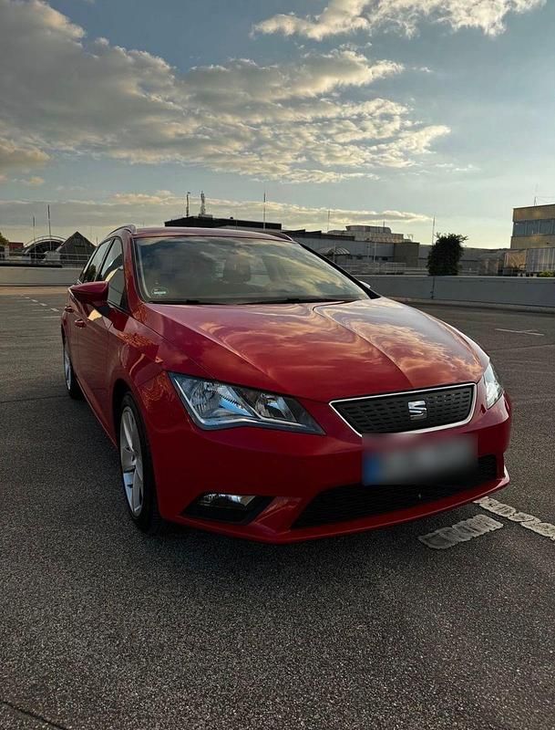 Gebraucht Seat Leon ST 110 PS (80 kW) 2014 Rot Kombi
