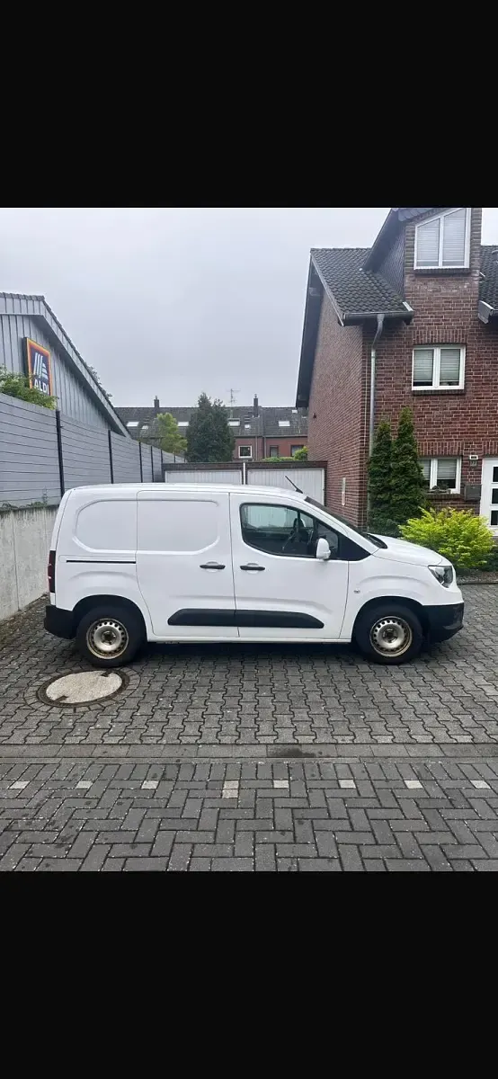 Gebraucht Opel Combo 102 PS (75 kW) 2023 Weiß Van / Kleinbus