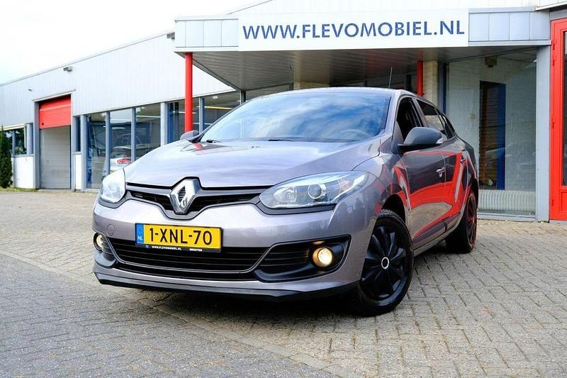 Grau Gebraucht 2014 Renault Mégane III Authentique Kombi | 6.500 € (Fairer Preis) - Bild 1/4