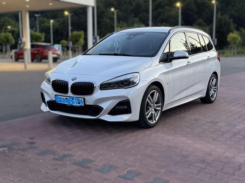 Weiß Gebraucht 2020 BMW 220 M Sport Kombi | 26.390 € (Fairer Preis) - Bild 1/4