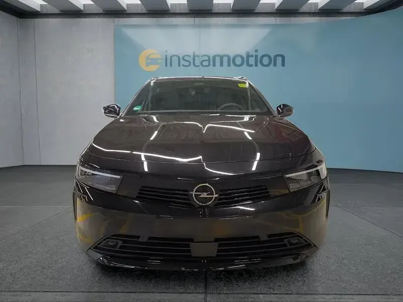 Gebraucht Opel Astra 131 PS (96 kW) 2025 Schwarz Kleinwagen