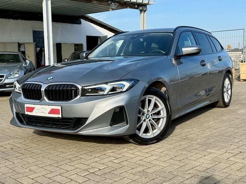 Gebraucht BMW 318 156 PS (114 kW) 2024 Grau Kombi
