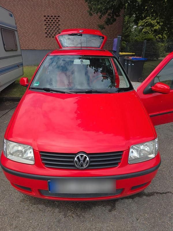 Rot Gebraucht 2000 VW Polo Kleinwagen | 1.300 € (Fairer Preis) - Bild 1/4
