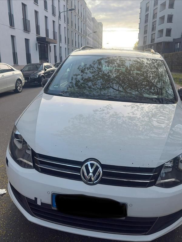 Gebraucht VW Sharan 140 PS (102 kW) 2012 Weiß Van / Kleinbus