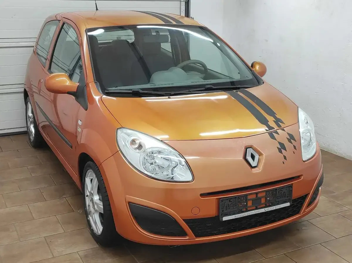 Usata Renault Twingo Expression 76 CV (55 kW) 2008 Arancione Utilitaria