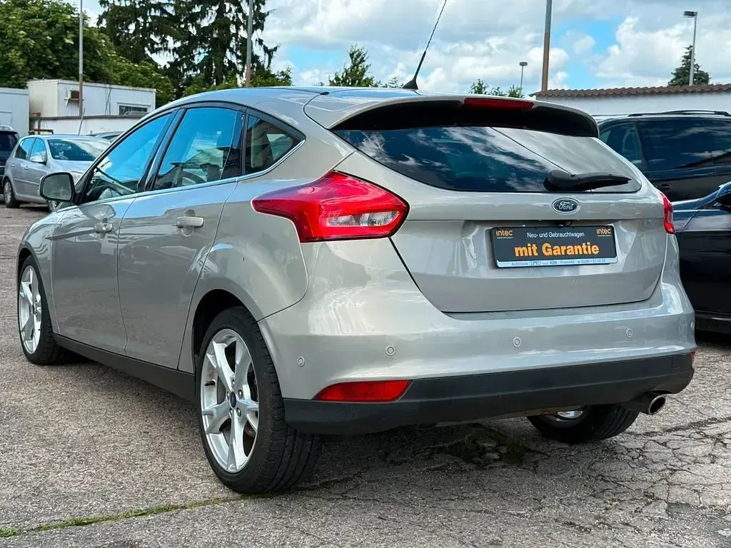 Gebraucht Ford Focus Titanium 182 PS (133 kW) 2015 Silber Limousine