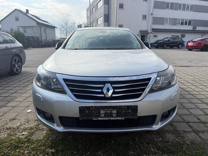 Gebraucht Renault Latitude Initiale Paris 140 PS (102 kW) 2011 Silber Limousine