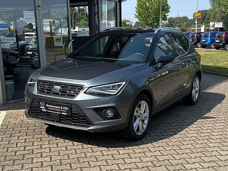 "pirineos" grau Gebraucht 2018 Seat Arona SUV | 15.990 € (Fairer Preis) - Bild 1/4