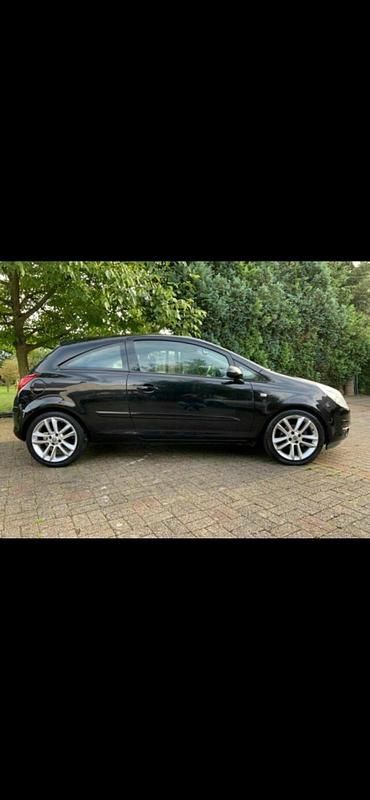 Schwarz Gebraucht 2007 Opel Corsa S Kleinwagen | 900 € (Superpreis) - Bild 1/3
