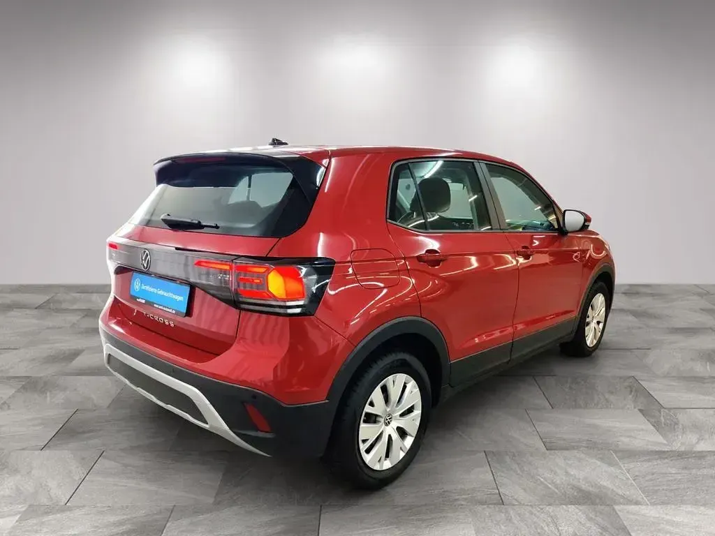 Używany VW T-Cross 95 KM (69 kW) 2025 Czerwony SUV