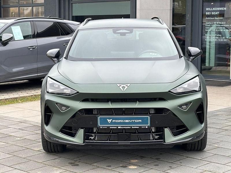 Neu Cupra Formentor VZ 333 PS (244 kW) 2025 Grün SUV