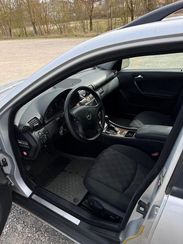 Gebraucht Mercedes C220 150 PS (110 kW) 2007 Silber Kombi
