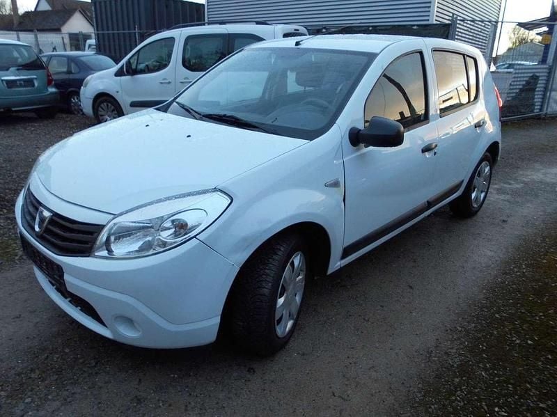 Gebraucht Dacia Sandero 75 PS (55 kW) 2012 Weiß Limousine
