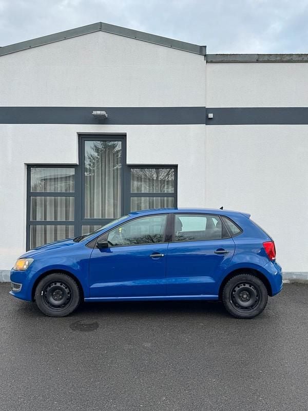Gebraucht VW Polo 60 PS (44 kW) 2010 Blau Kleinwagen