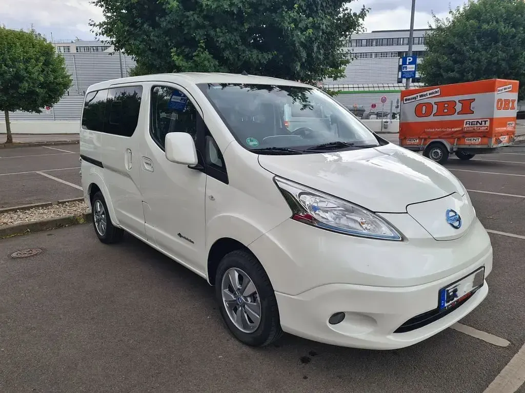 Gebraucht Nissan e-NV200 80 kW (109 PS) 2019 Weiß Van / Kleinbus