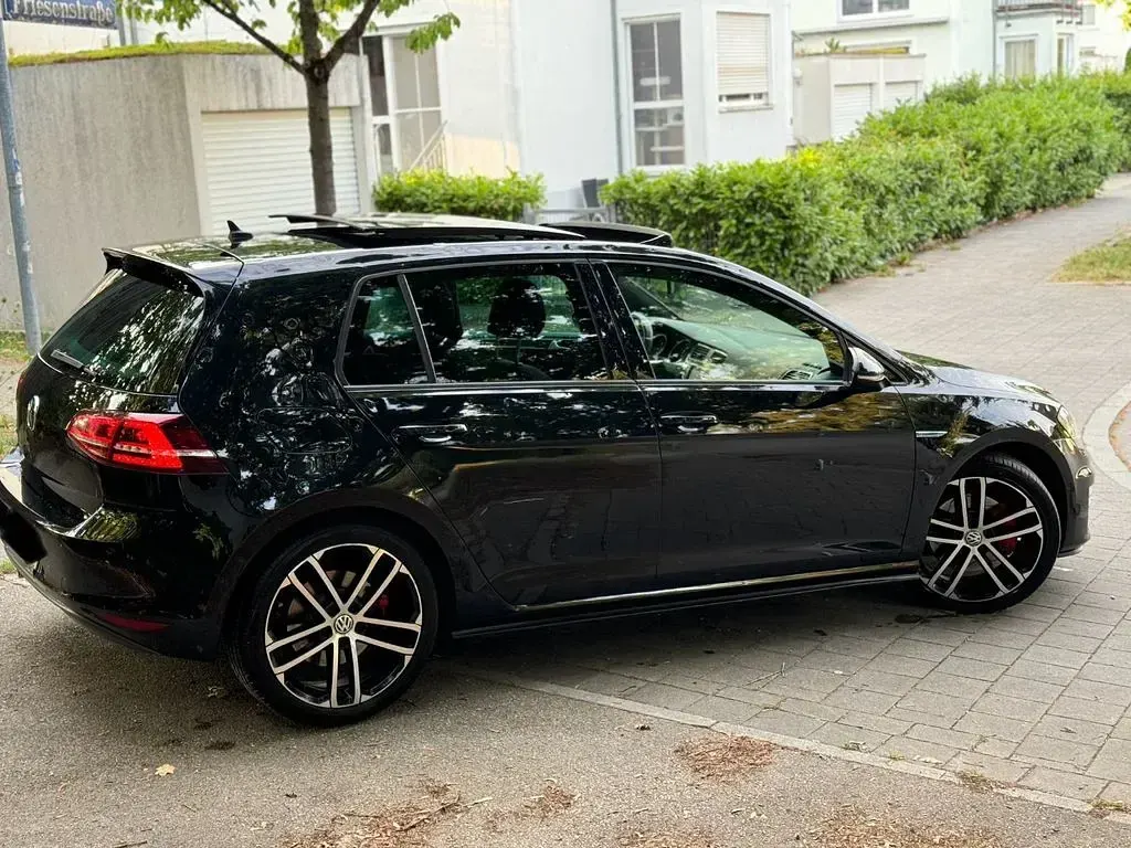 Gebraucht VW Golf VII GTD 184 PS (135 kW) 2014 Schwarz Limousine