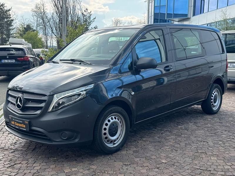Gebraucht Mercedes Vito 190 PS (139 kW) 2022 Grau Van