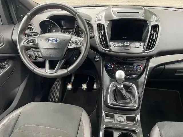Gebraucht Ford Kuga ST-Line 150 PS (110 kW) 2019 Schwarz SUV