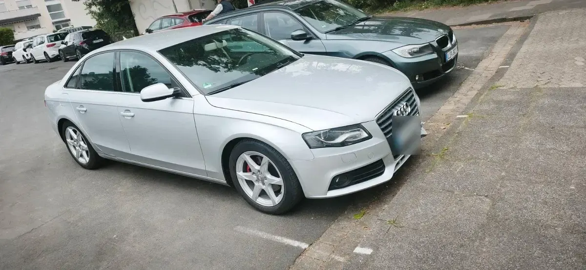 Gebraucht Audi A4 Ambition 120 PS (88 kW) 2009 Schwarz Limousine