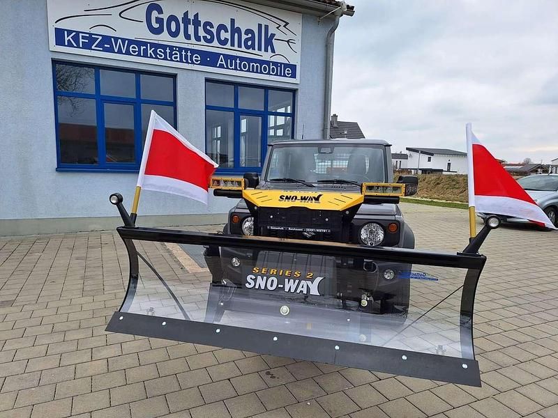 Gebraucht Suzuki Jimny 102 PS (75 kW) 2023 Medium gray SUV