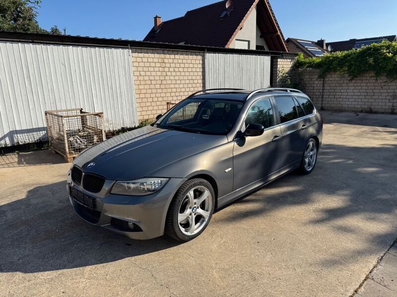 Silber Gebraucht 2006 BMW 330 M Sport Kombi | 7.600 € (Fairer Preis) - Bild 1/4