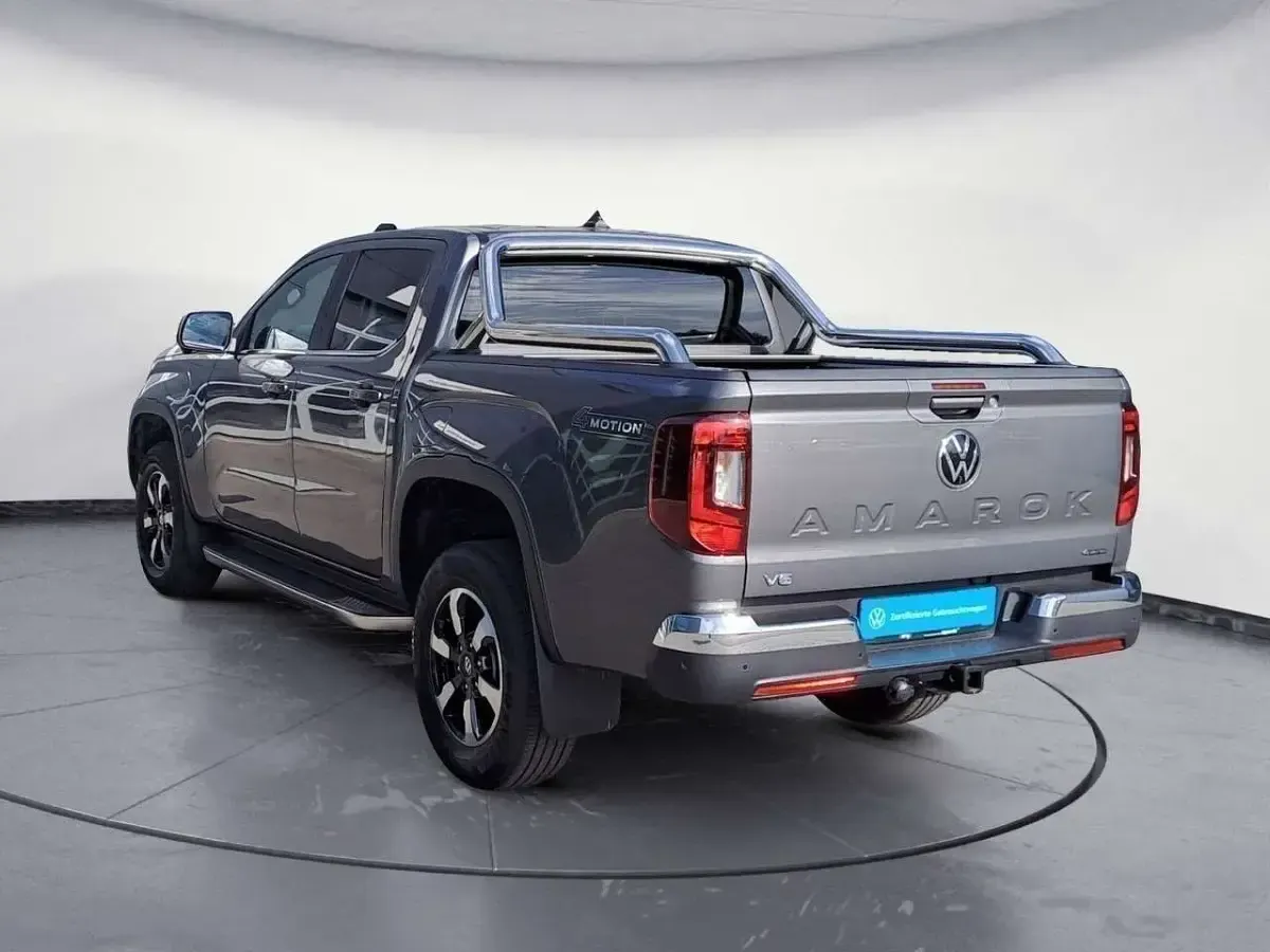 Gebraucht VW Amarok Style 241 PS (177 kW) 2024 Grau Pickup
