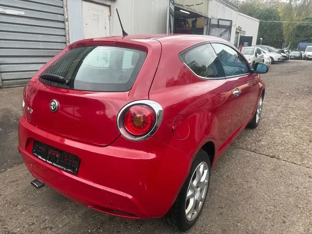 Gebraucht Alfa Romeo MiTo Turismo 95 PS (69 kW) 2009 Rot Kleinwagen