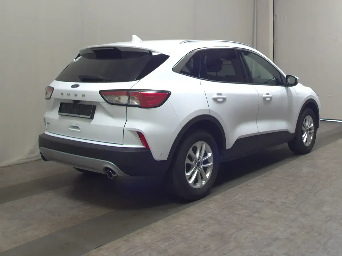 Gebraucht Ford Kuga Titanium X 190 PS (139 kW) 2023 Weiss SUV