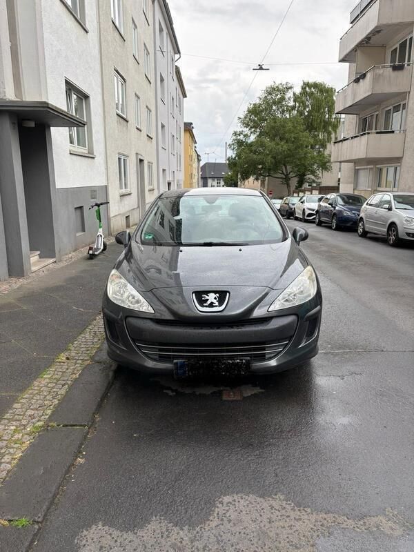 Grau Gebraucht 2010 Peugeot 308 Limousine | 1.700 € (Superpreis) - Bild 1/4