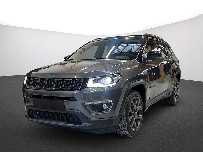 Gebraucht Jeep Compass 241 PS (177 kW) 2021 Granite crystal met. clear coat SUV