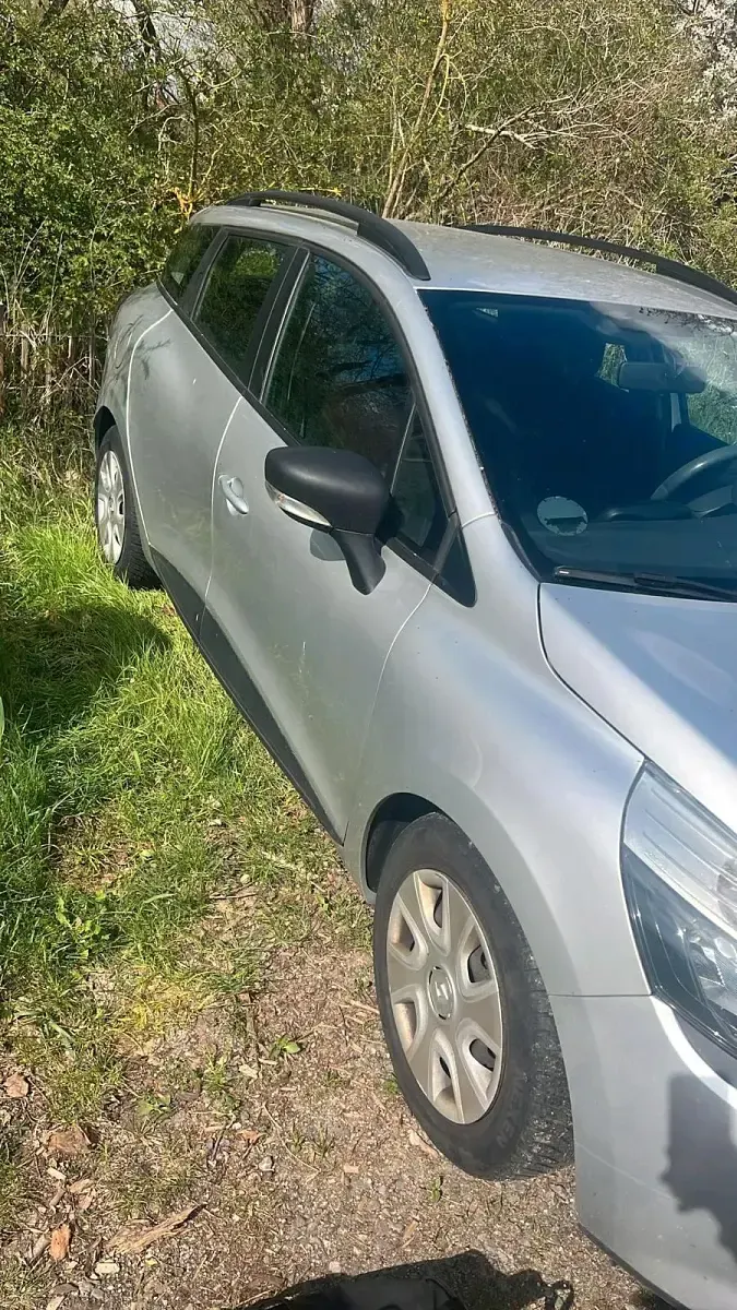 Gebraucht Renault Clio 75 PS (55 kW) 2014 Kombi