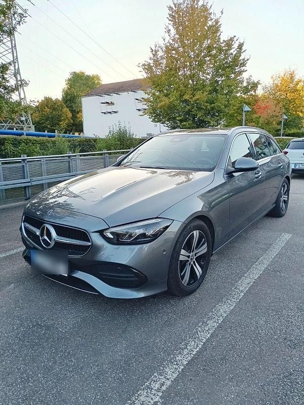 Grau Gebraucht 2022 Mercedes C180 Avantgarde Kombi | 29.200 € (Guter Preis) - Bild 1/4