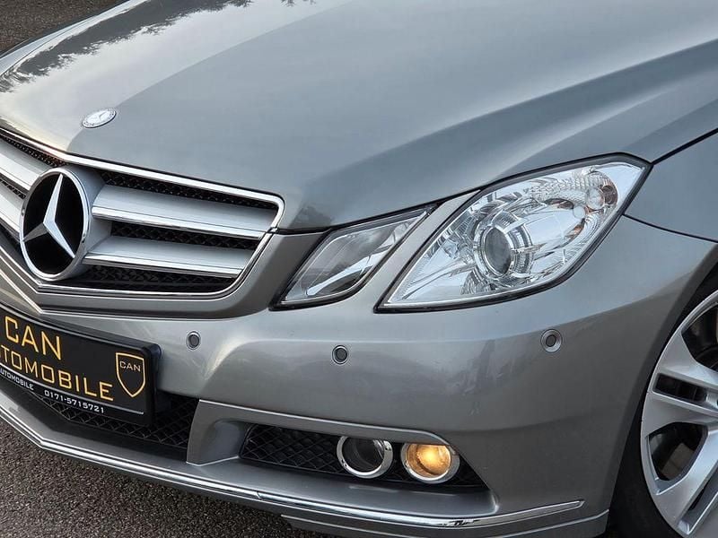 Gebraucht Mercedes E350 292 PS (214 kW) 2010 Silber Coupé