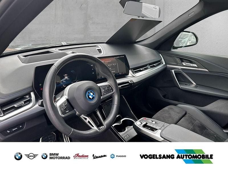 Gebraucht BMW iX1 Luxury Line 150 kW (204 PS) 2024 Saphirschwarz SUV