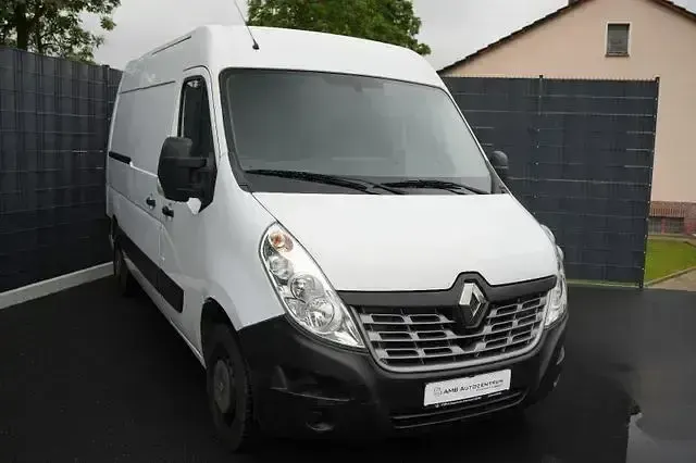 Używany Renault Master 131 KM (96 kW) 2019 Biały Minivan