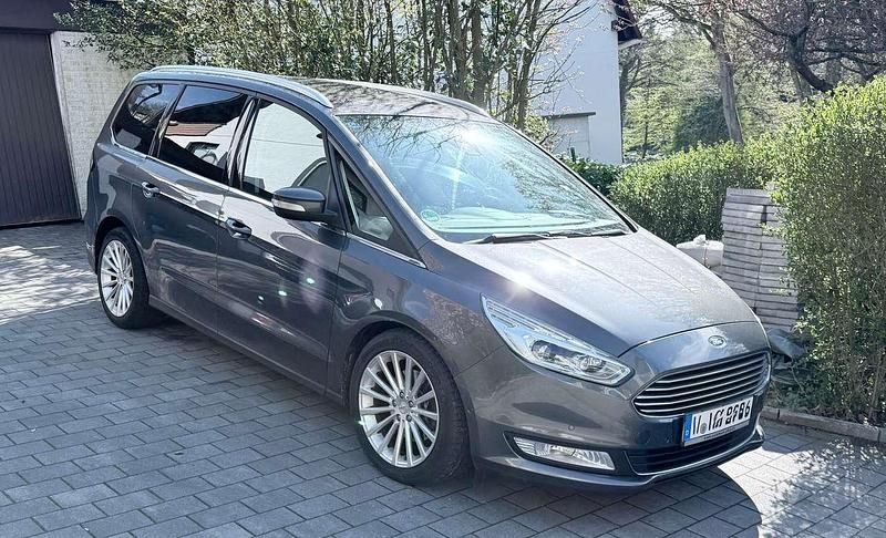 Gebraucht Ford Galaxy Titanium 179 PS (131 kW) 2016 Grau Van / Kleinbus