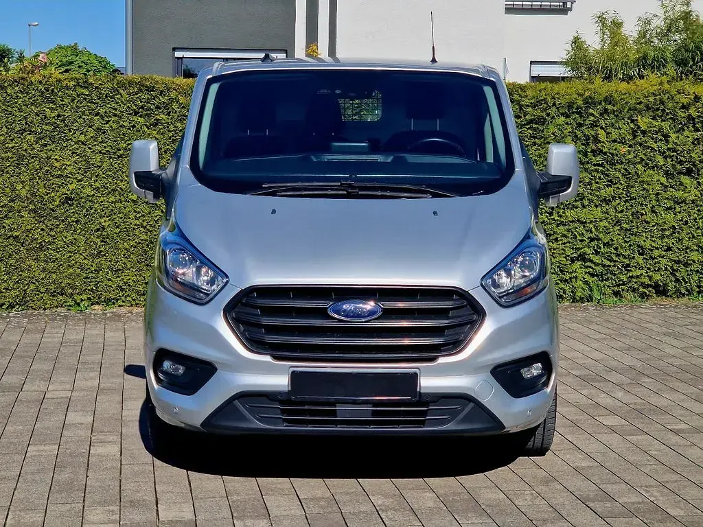 Second-hand Ford Transit Custom 170 CP (125 kW) 2022 Argintiu Monovolum